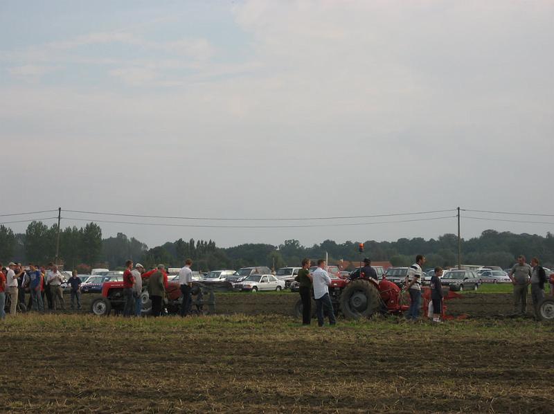 pic023.jpg - ploegen