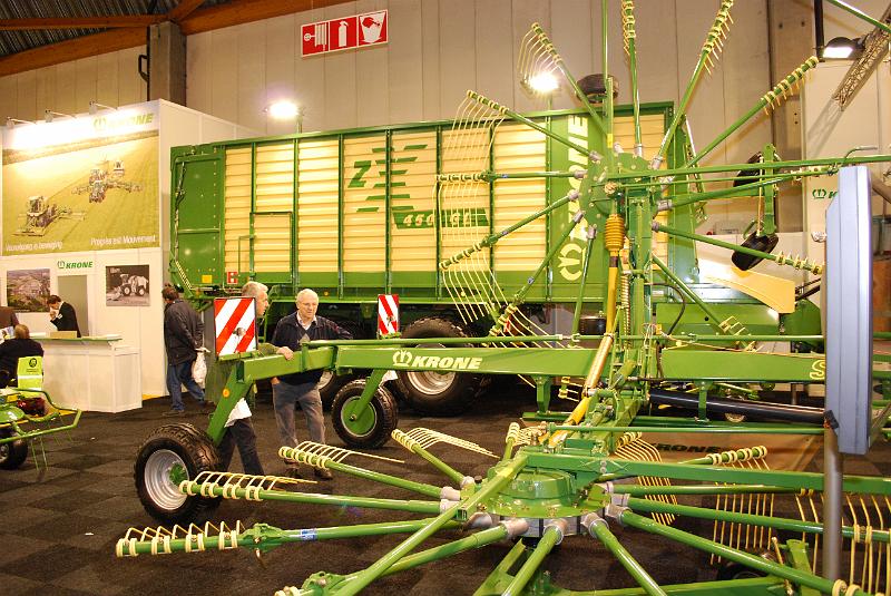 20091202_11360_DSC_5758.JPG - Krone hark + opraapwagen